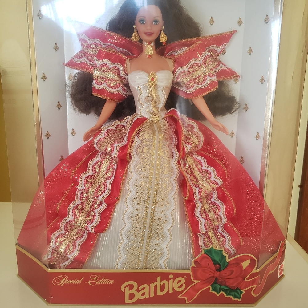 Holiday 1997 barbie doll